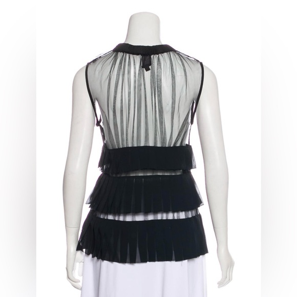 (🆕) Vera Wang Sheer Tiered Top 🖤 - Picture 3 of 7